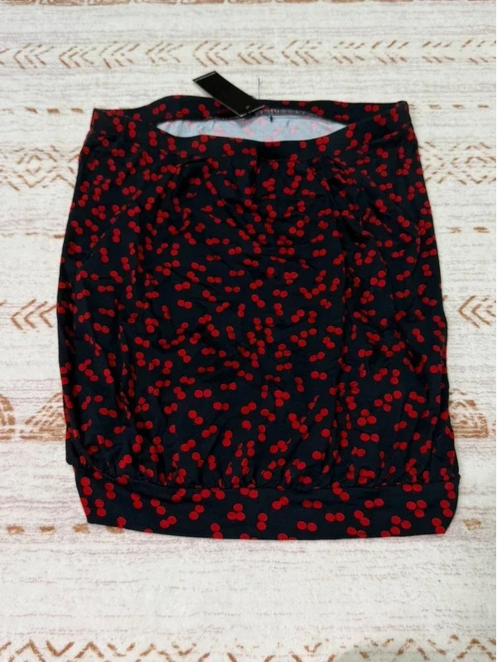 Y2K NWT black and red strapless polka dot flowy tube top